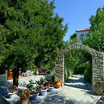 Konstantina Lejlighedshotel 4*