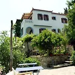 Konstantina Lejlighedshotel 4*