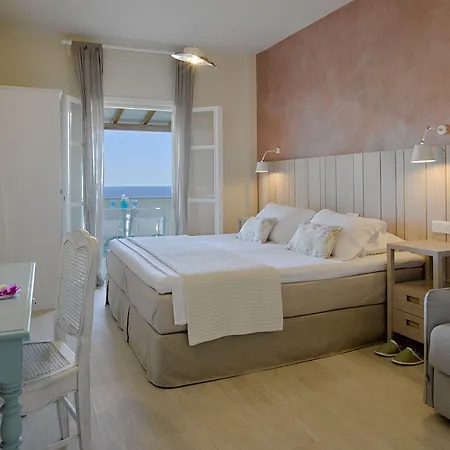 Konstantina Studios 4* Alonnisos Town
