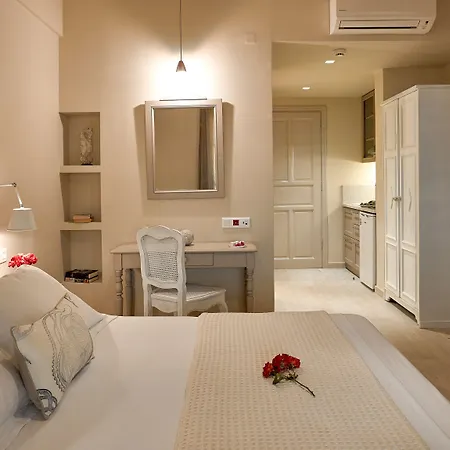 Konstantina Studios 4* Alonnisos Town