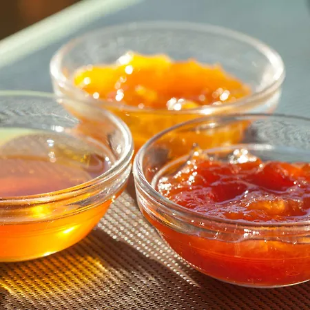 Konstantina Studios Aparthotel