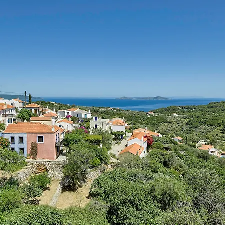 Ξενοδοχείο με διαμερίσματα Konstantina 3*