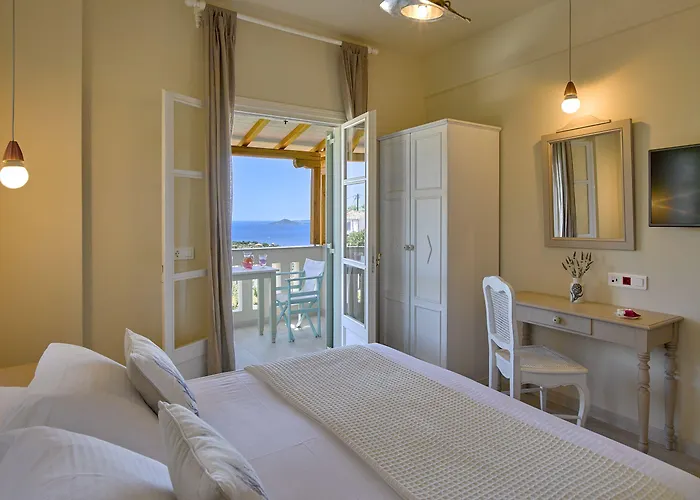 Konstantina Studios Aparthotel Alonnisos Town