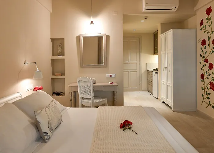 Konstantina Studios 4* Alonnisos Town