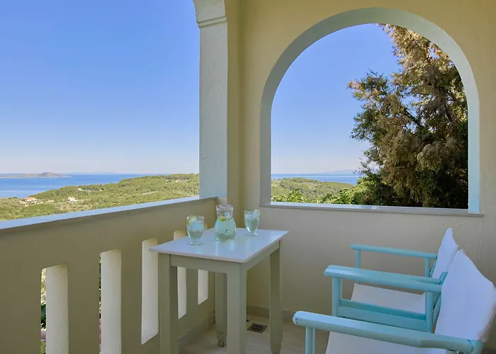 Aparthotel Konstantina Studios Alonnisos Town