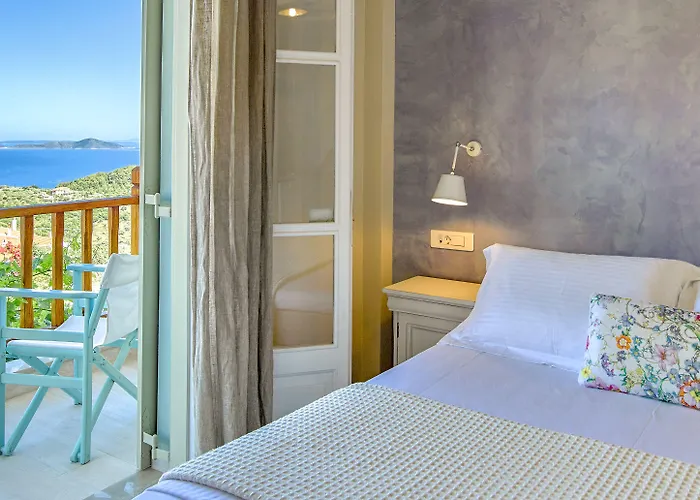 Konstantina Studios Aparthotel